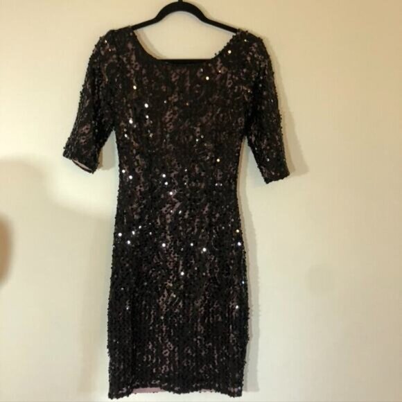 Le Chateau Lace Fitted 3/4 Sleeve Dress - Size Extra Small - Picture 3 of 8